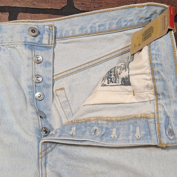 Levi's 501 High Rise Mid Thigh Distressed Button Fly Denim Shorts NWT 31 - Picture 7 of 15